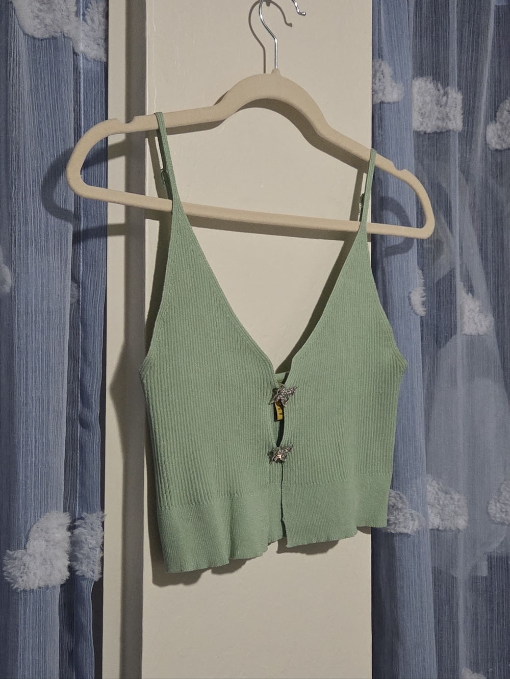 Daisy Ribbed Butterfly Cropped Tank - Picture 2 of 8
